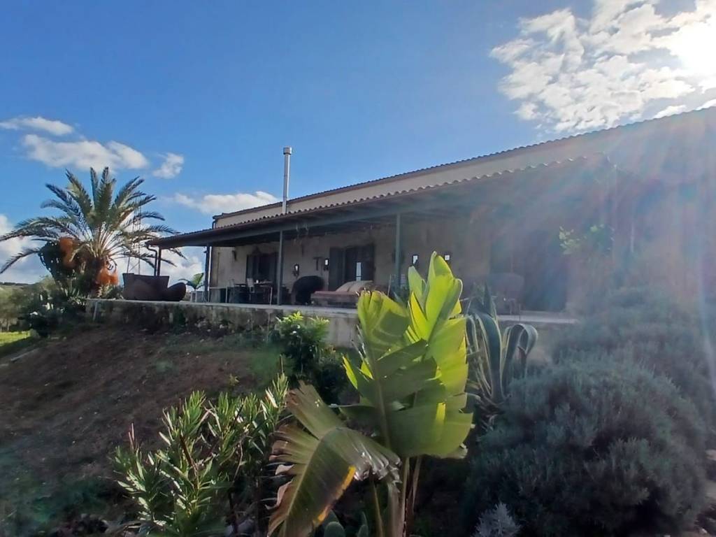 Rustico / casale a Noto in Strada Provinciale Bimmisca-Agliastro - Foto 2