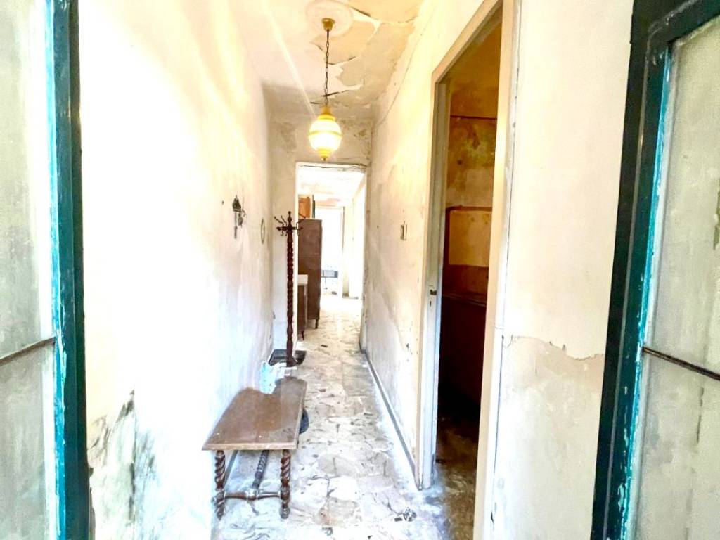 Casa indipendente a Aci catena in Via Chiusa della Croce - Foto 2