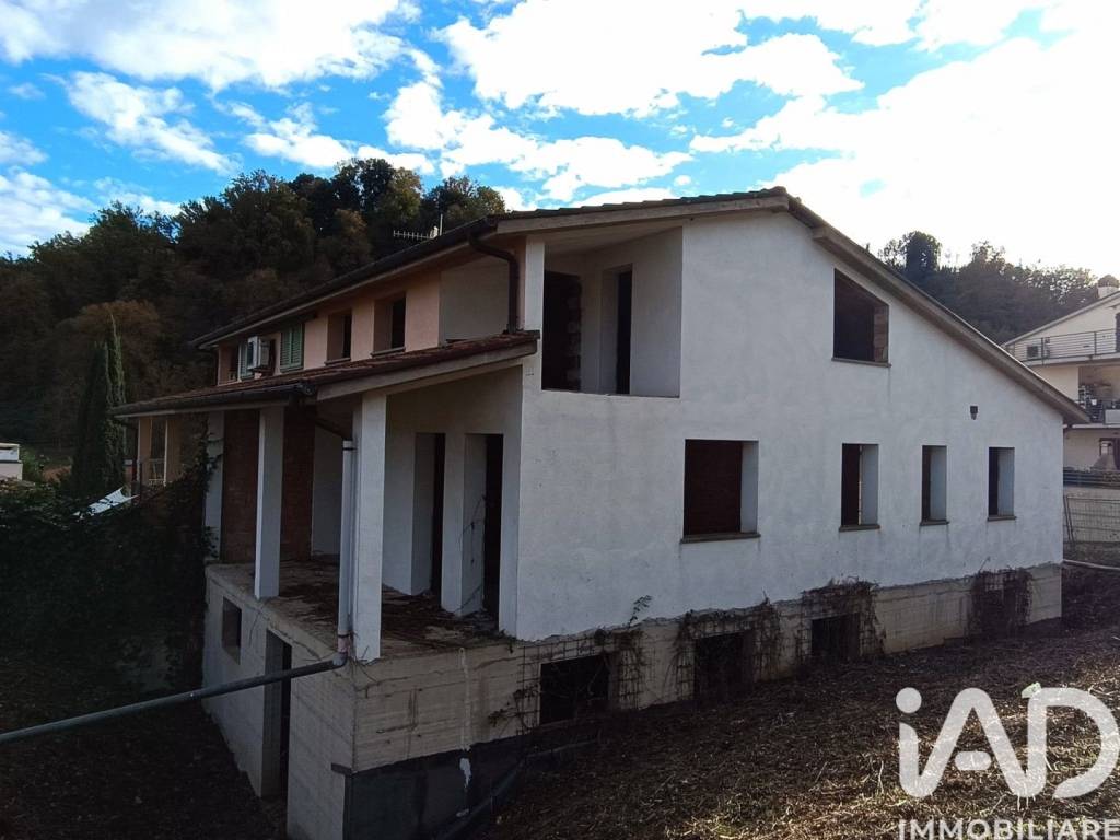 Villa a Figline e incisa valdarno in Via Francesco Petrarca, 35 - Foto 4