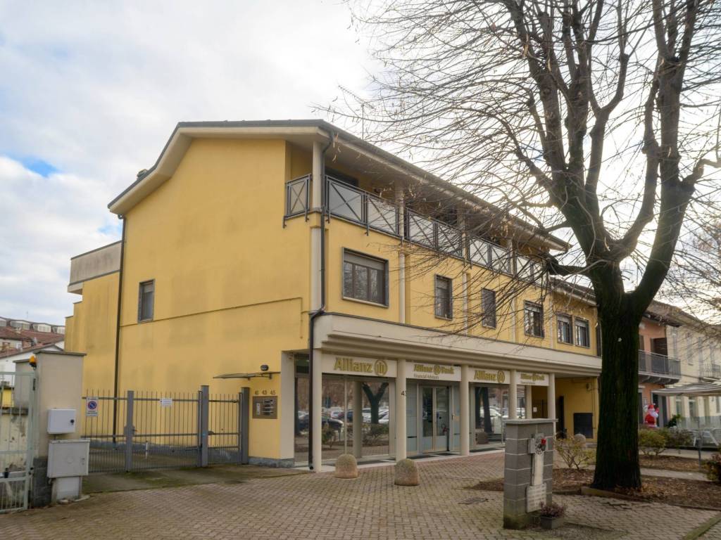 Appartamento a Carmagnola in Piazza Quattro Martiri, 41 - Foto 2
