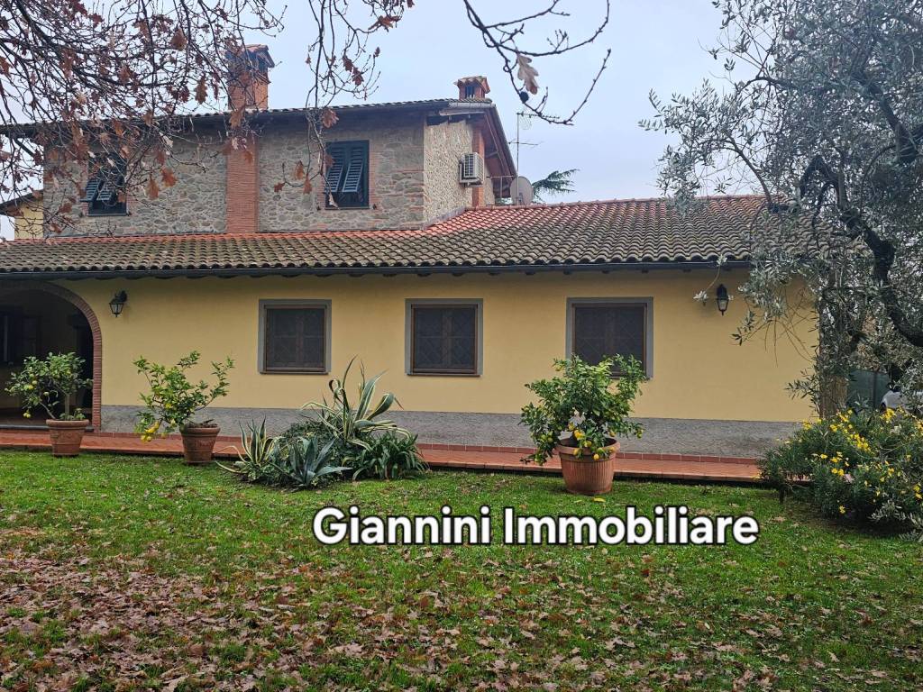 Villa a Capannori in Via della Chiesa di Gragnano - Foto 3
