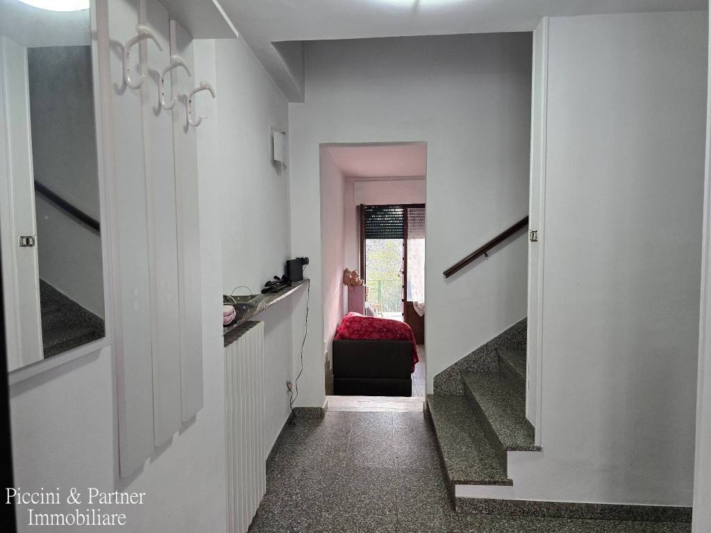 Casa indipendente a Assisi in Via della Madonna dell'Olivo - Foto 3