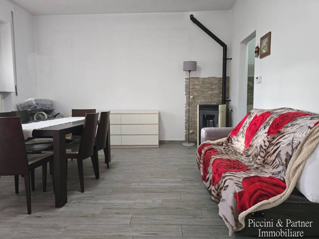 Casa indipendente a Assisi in Via della Madonna dell'Olivo - Foto 4