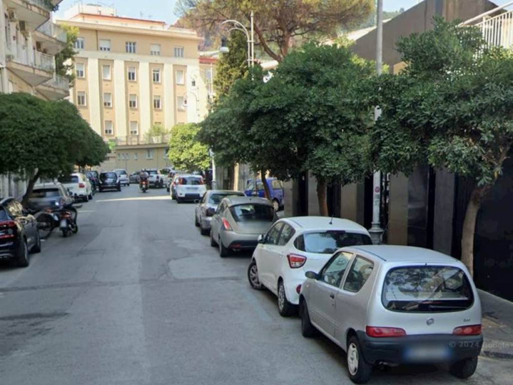 Box / garage a Salerno in Via Michelangelo Schipa, 10 - Foto 3
