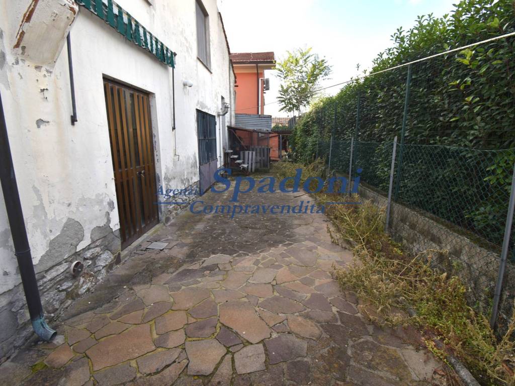 Villa a Monsummano terme in Via Francesco Domenico Guerrazzi - Foto 2