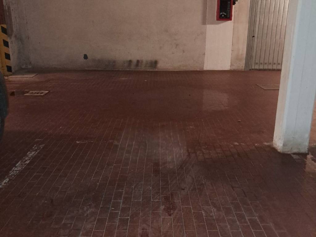 Box / garage a Bologna in Via Marzabotto - Foto 3