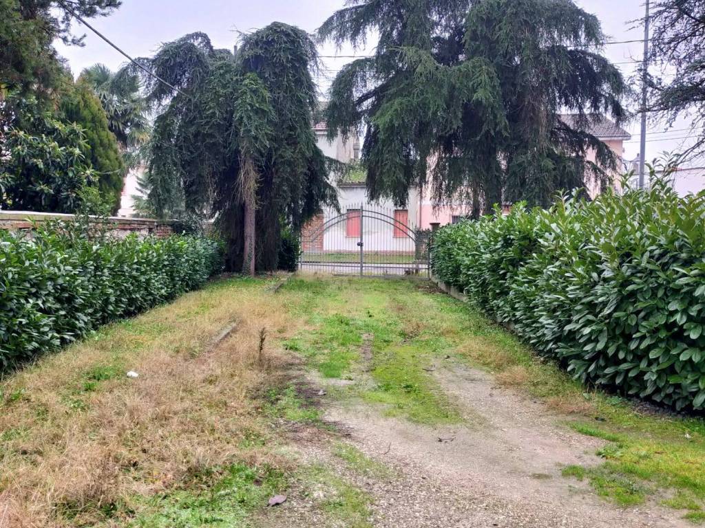 Villa a Gualtieri in Via Pieve, 162 - Foto 2