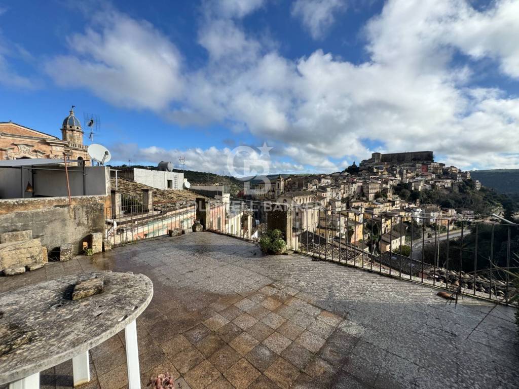 Casa indipendente a Ragusa in discesa delle acque, 3 - Foto 2