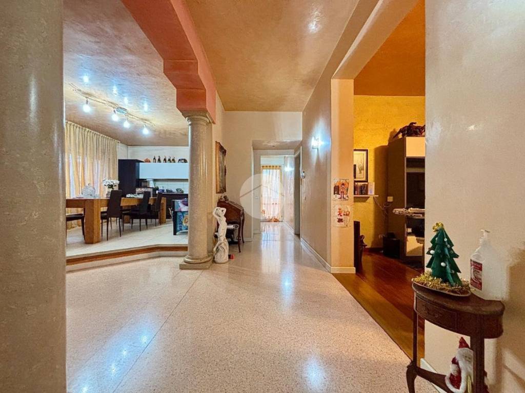 Villa a San giovanni lupatoto in Via G. Leopardi, 11 - Foto 2