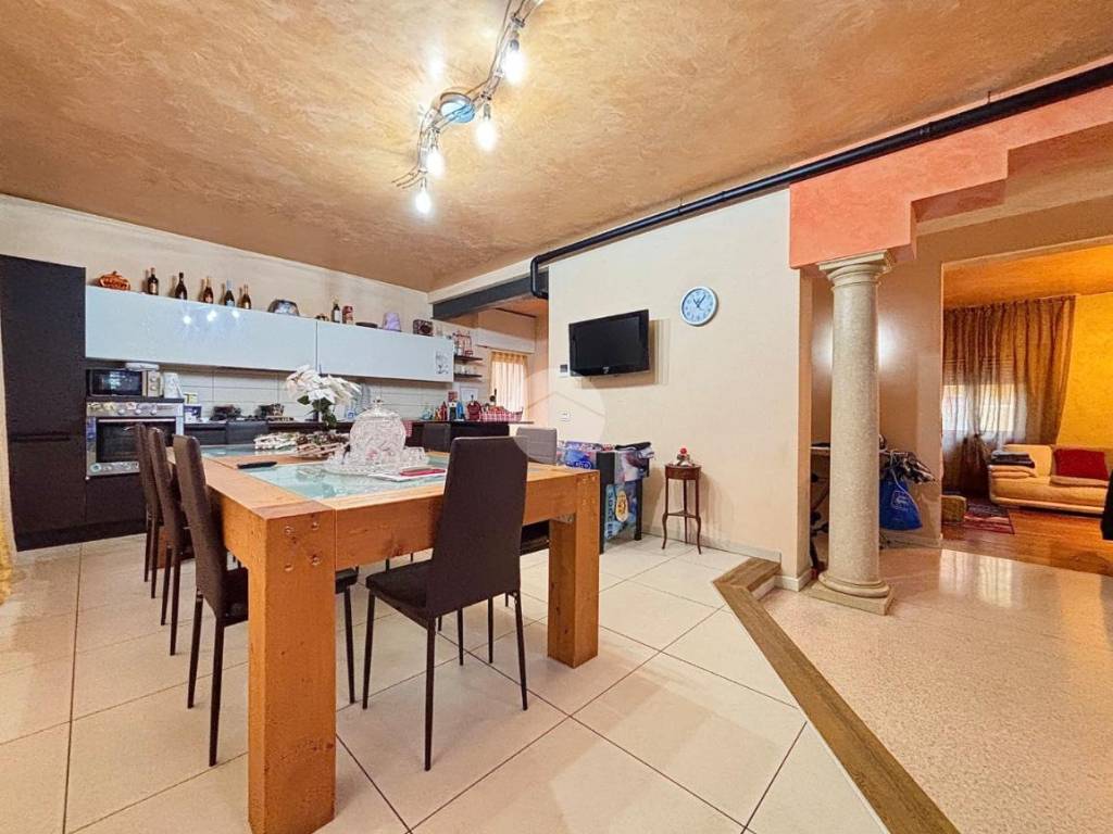 Villa a San giovanni lupatoto in Via G. Leopardi, 11 - Foto 3