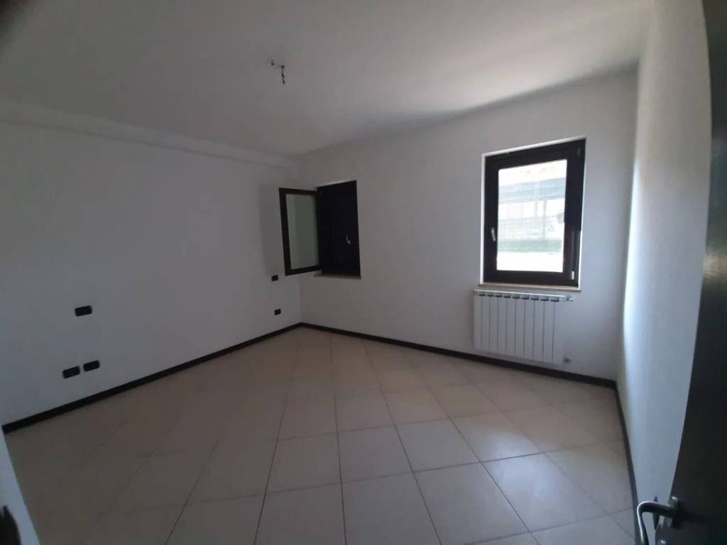 Appartamento a Cisterna di latina in Via Caporetto - Foto 5