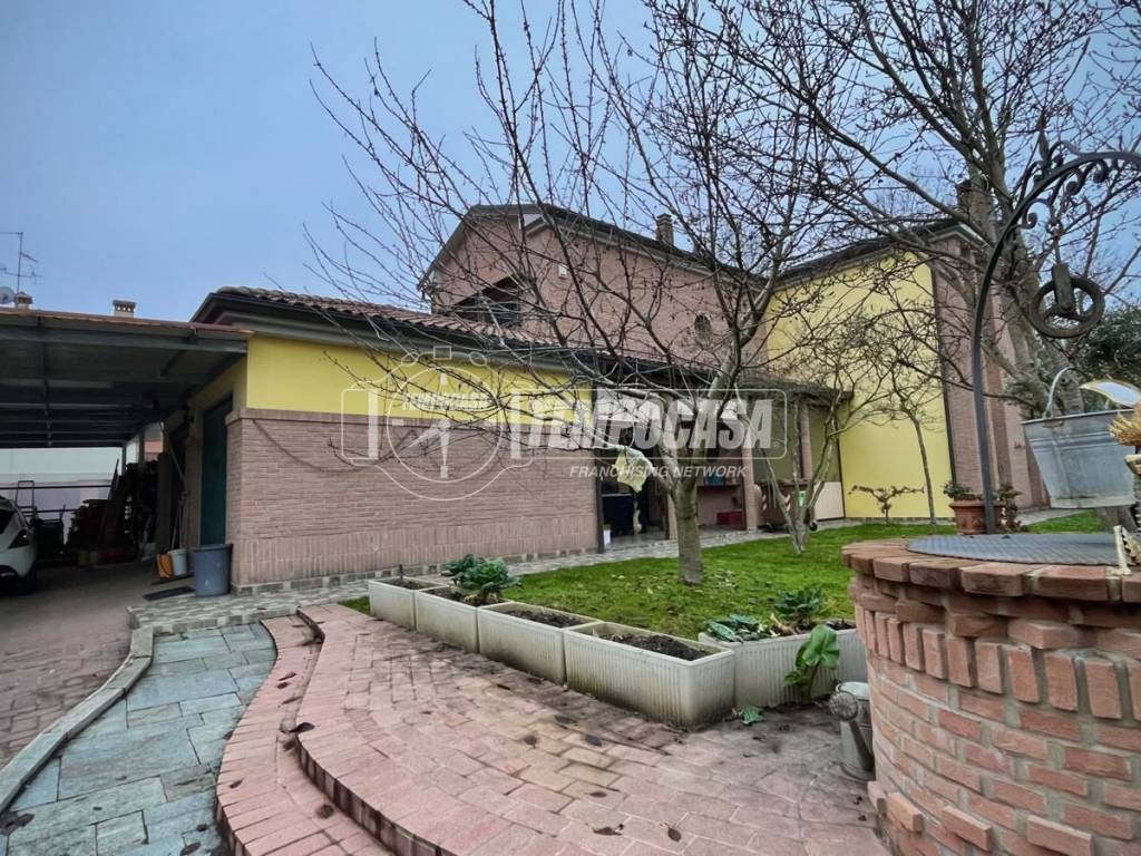 Casa indipendente a San giovanni in persiceto in Via F. PARRI. - Foto 2