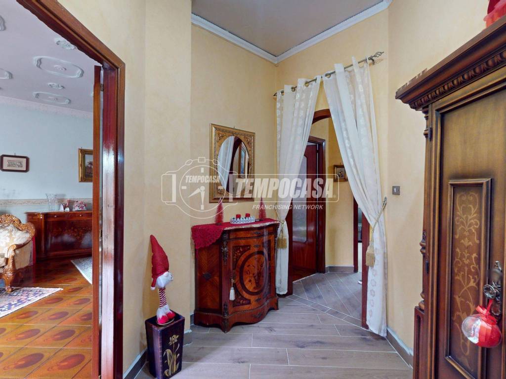 Palazzo / stabile a Aversa in Via Roberto Vitale 3 - Foto 5