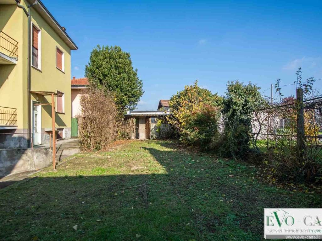 Villa a Magnago in Via Amatore Sciesa, 10 - Foto 4