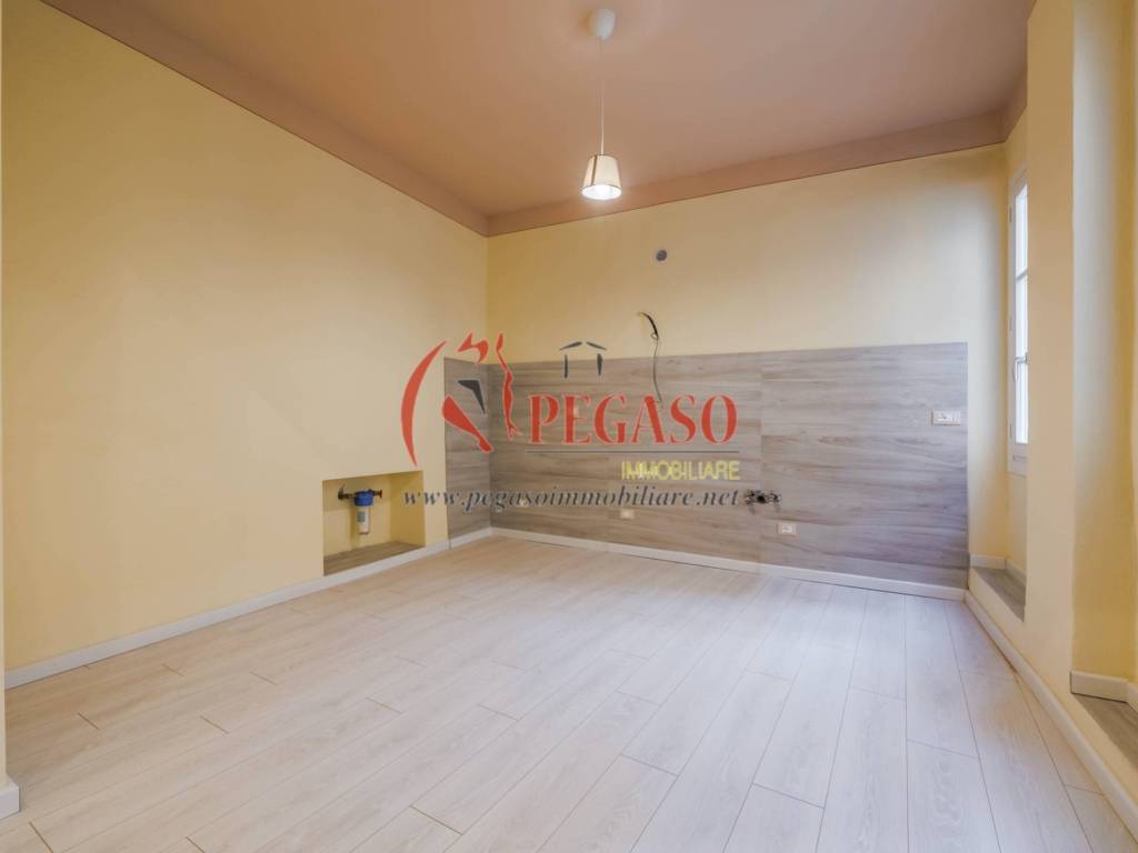 Appartamento a Pescia in Piazza Giuseppe Mazzini - Foto 2