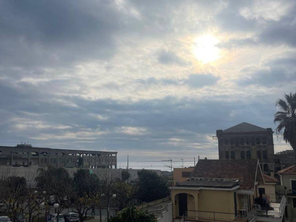 Appartamento a Pietra ligure in Via Santa Maria Giuseppa Rossella, 24 - Foto 2
