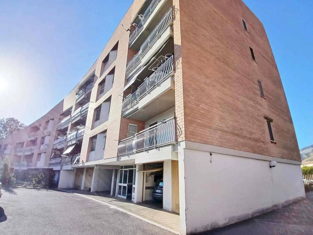 Appartamento a Fondi in Via Trentino Alto Adige No Number - Foto 4