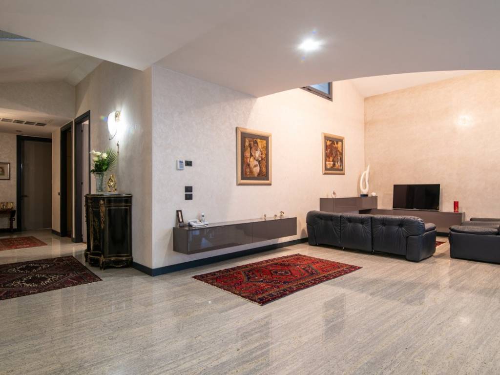 Villa a Due carrare in Via Gabriele D'Annunzio - Foto 4