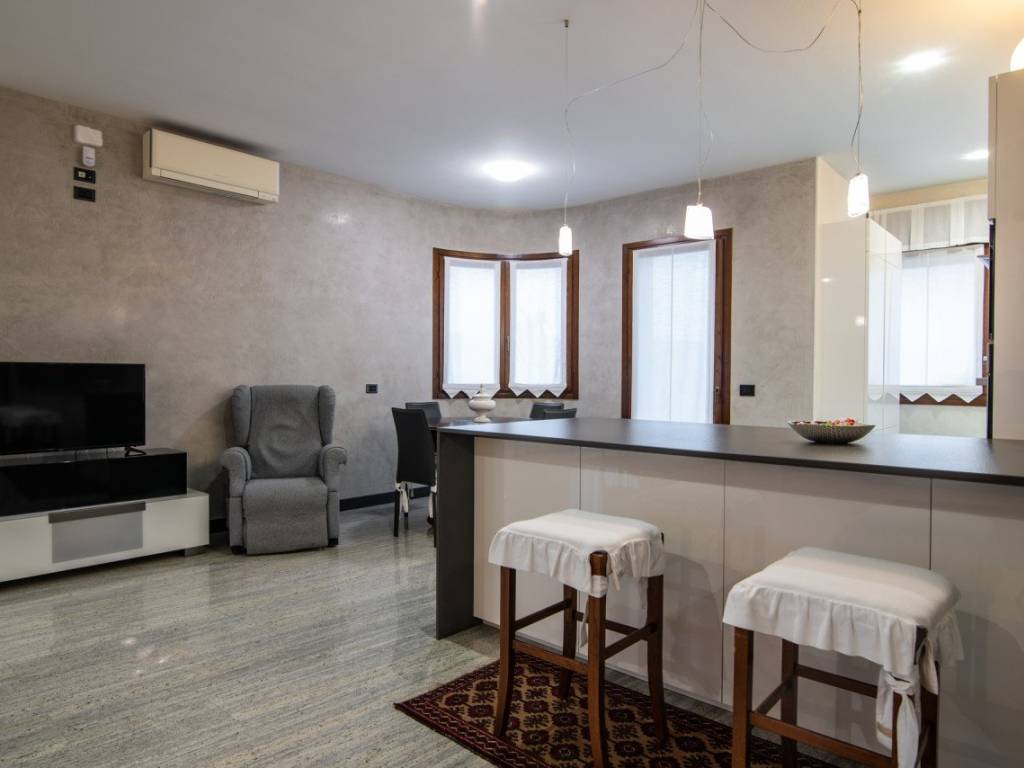 Villa a Due carrare in Via Gabriele D'Annunzio - Foto 5