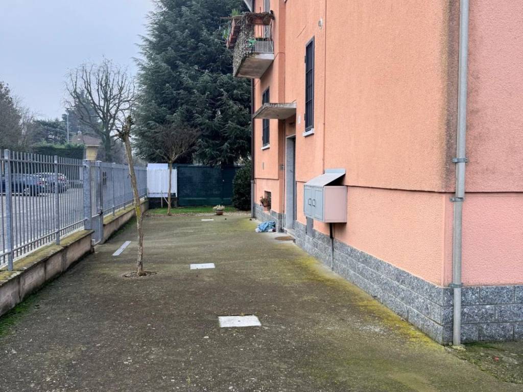 Appartamento a Basiglio in Via Enrico Mattei, 2 - Foto 2