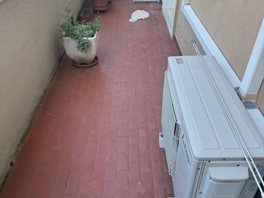 Appartamento a Scandicci in Via Ugo Foscolo - Foto 4