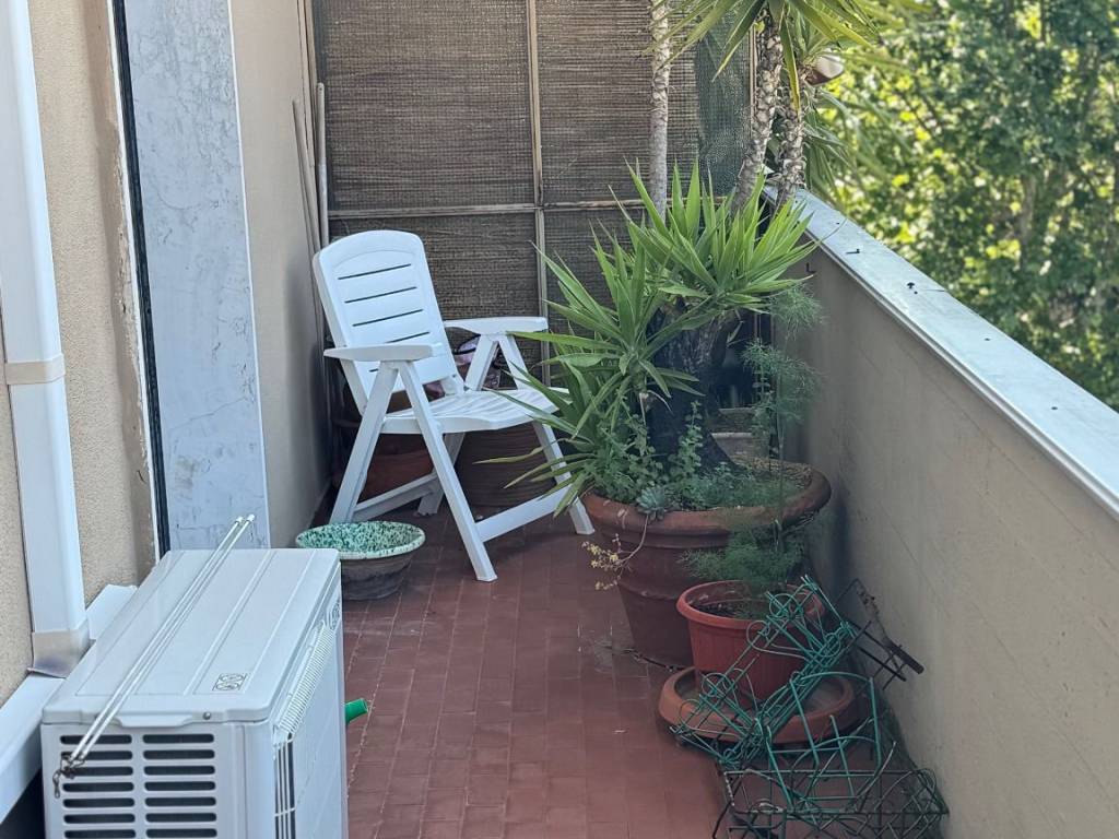 Appartamento a Scandicci in Via Ugo Foscolo - Foto 5