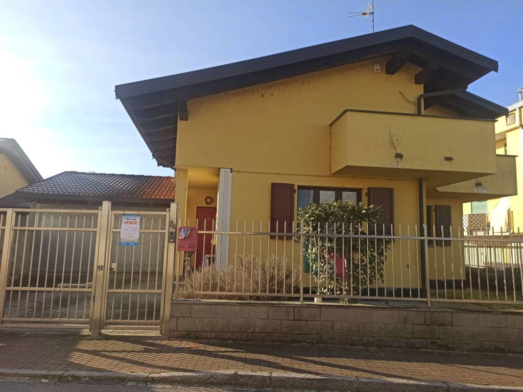 Villetta a schiera a Vercelli in Via Carrozzino, 22 - Foto 2