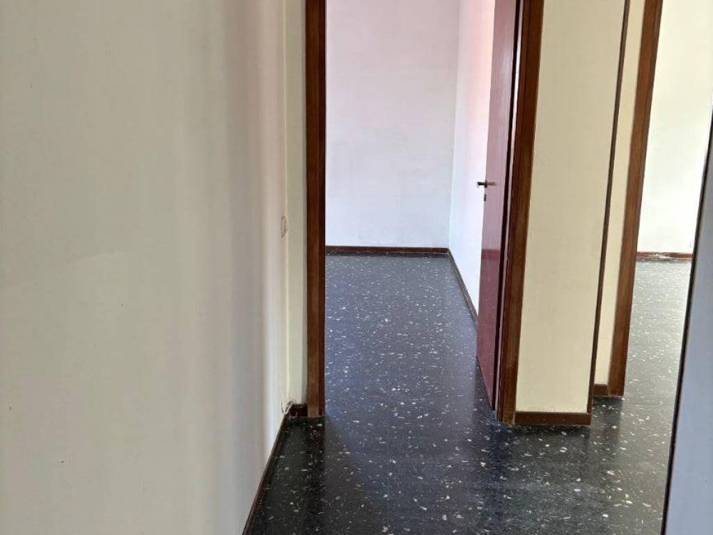 Appartamento a Novara in Viale Papa Giovanni XXIII, 97 - Foto 2