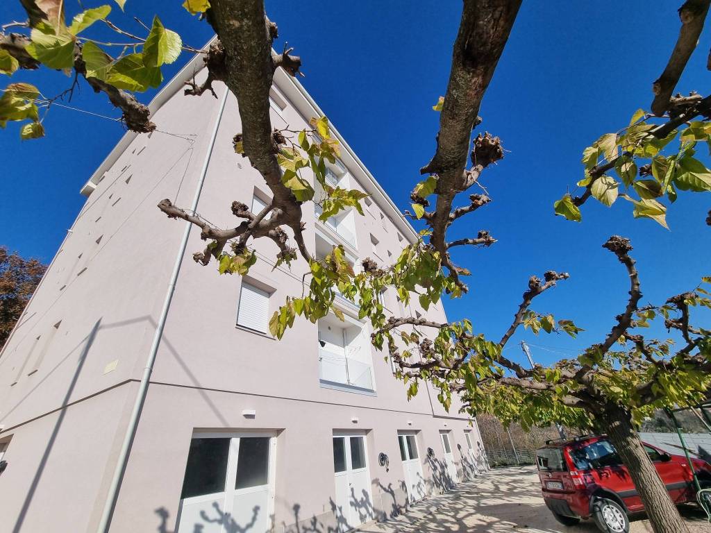 Appartamento a Loro piceno in Via John e Robert Kennedy - Foto 5