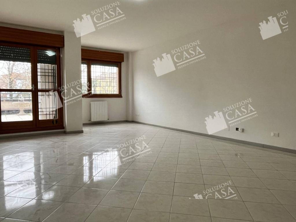 Appartamento a Cento in Viale Loris Bulgarelli, 3 - Foto 4