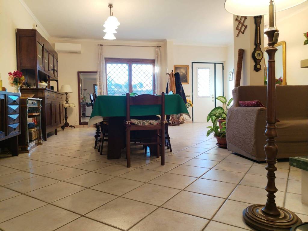 Villa a Guidonia montecelio in Via Monte Pennino, 65 - Foto 4