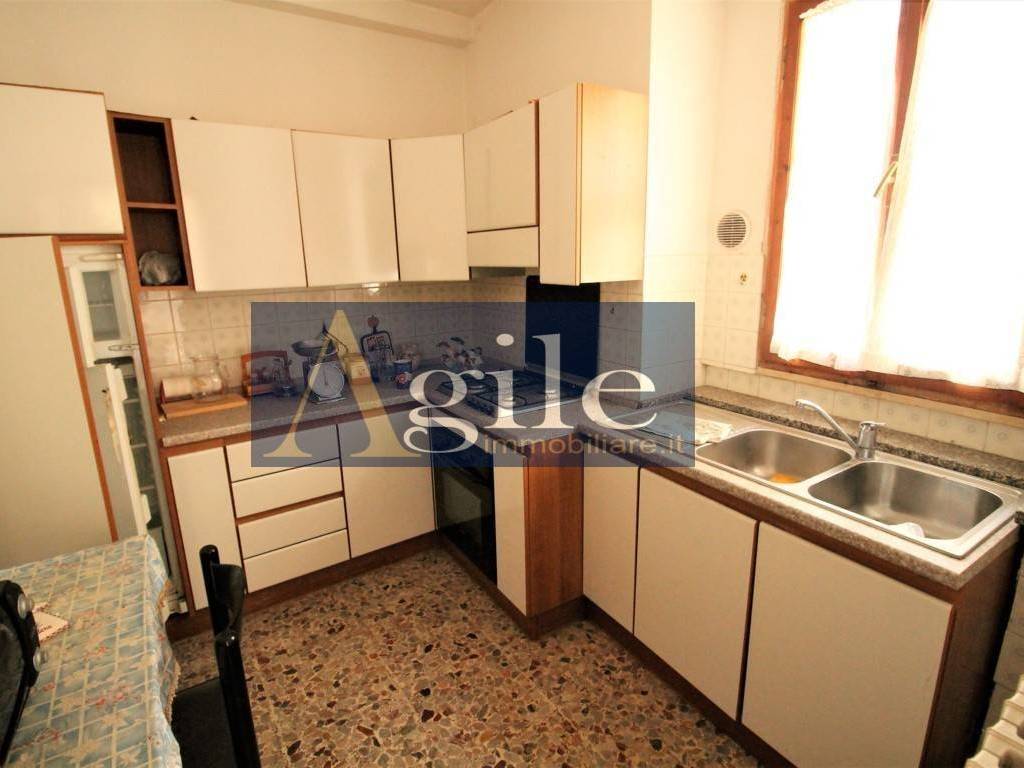 Casa indipendente a Carassai in VIALE INDIPENDENZA, 10 - Foto 2