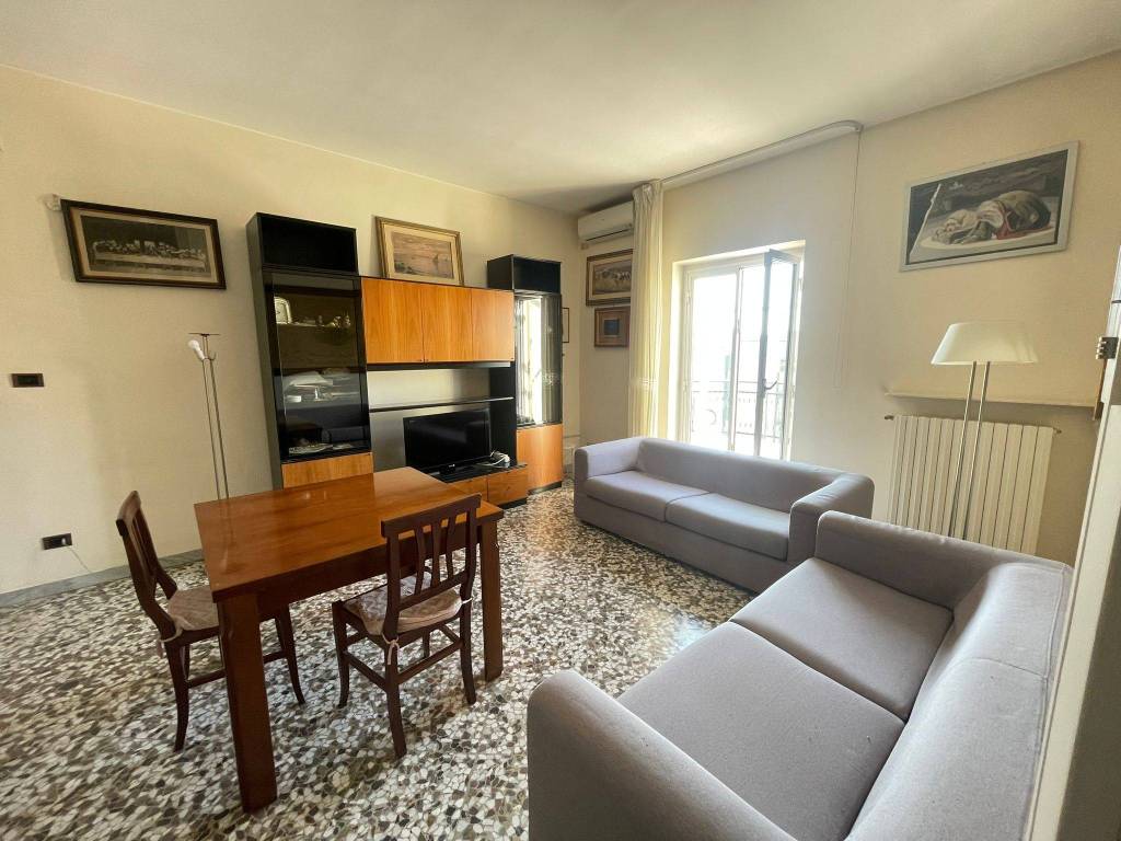 Appartamento a Molfetta in Via Francesco Peruzzi, 4 - Foto 3