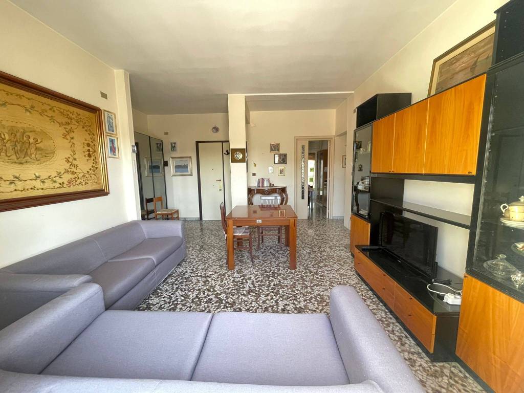 Appartamento a Molfetta in Via Francesco Peruzzi, 4 - Foto 4