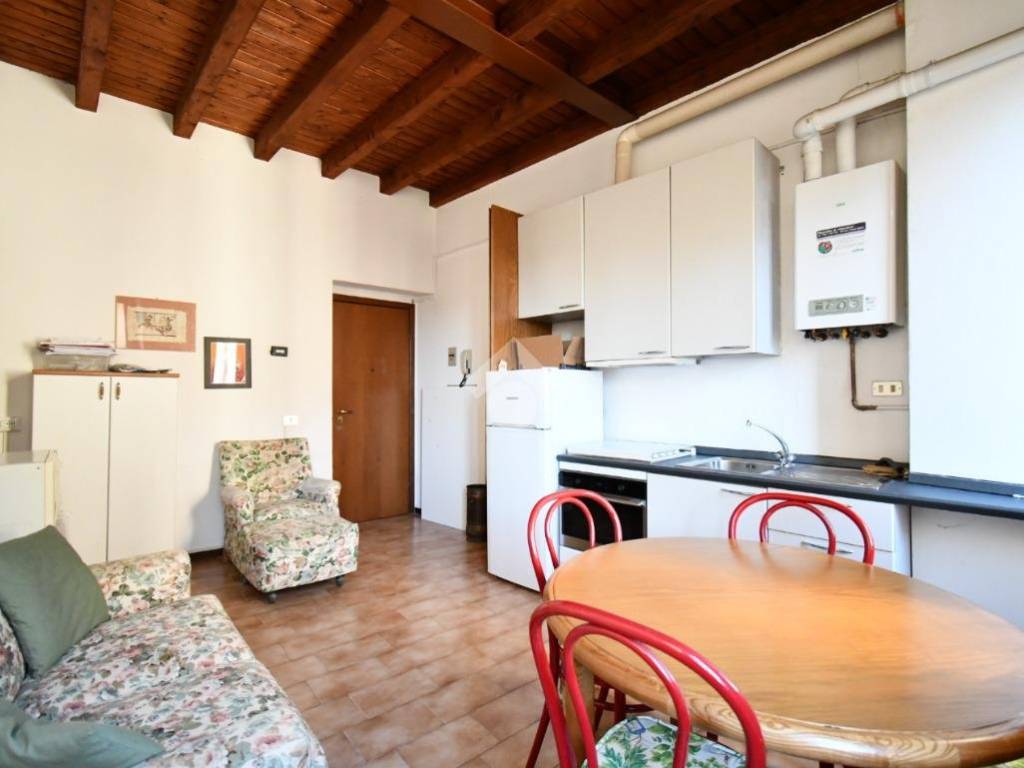 Appartamento a Como in Via Milano, 115 - Foto 2