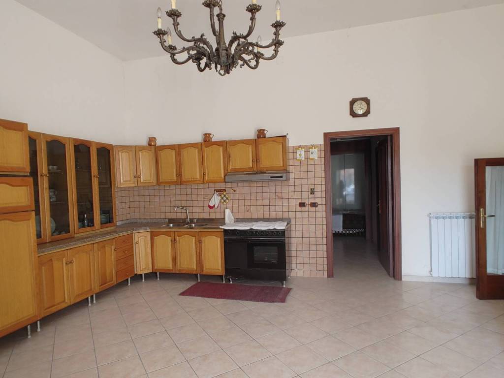 Appartamento a San nicola la strada in Viale Carlo III di Borbone, 47 - Foto 2