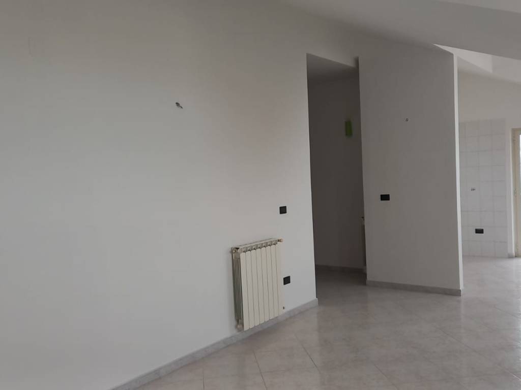 Attico / mansarda a San nicola la strada in Via Massimo Troisi, 13 - Foto 3