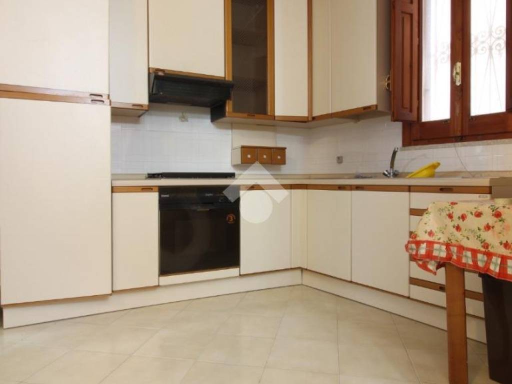 Palazzo / stabile a Erice in Via Vittorio Emanuele, 108 - Foto 2