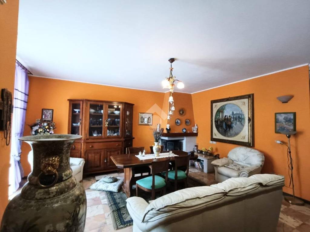 Villetta a schiera a Viadana in Via Parmigiani M. F., 32 - Foto 3