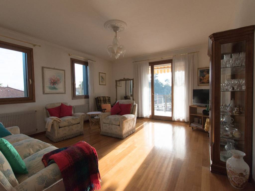 Appartamento a Sacile in Viale G. Lacchin, 70 - Foto 3