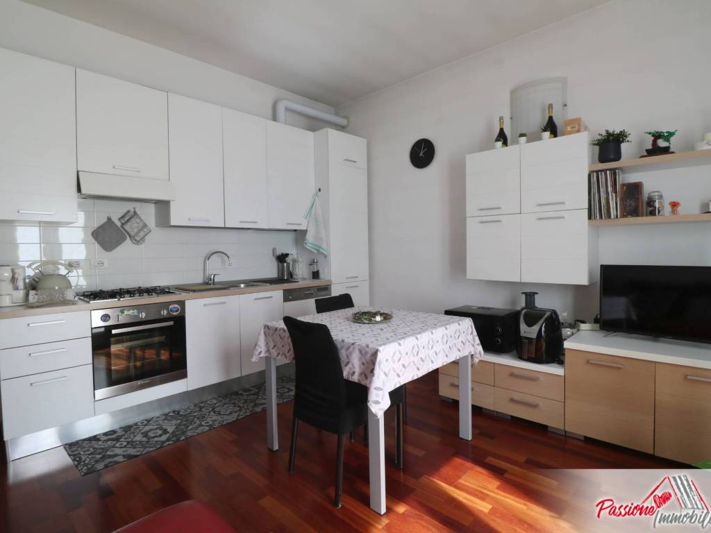 Appartamento a Verona in Via Giuseppe Gioachino Belli, 10 - Foto 2
