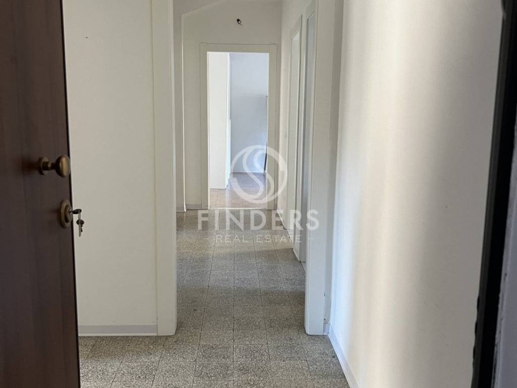 Appartamento a Reggio calabria in Via Salita Zerbi Traversa I 12 - Foto 2