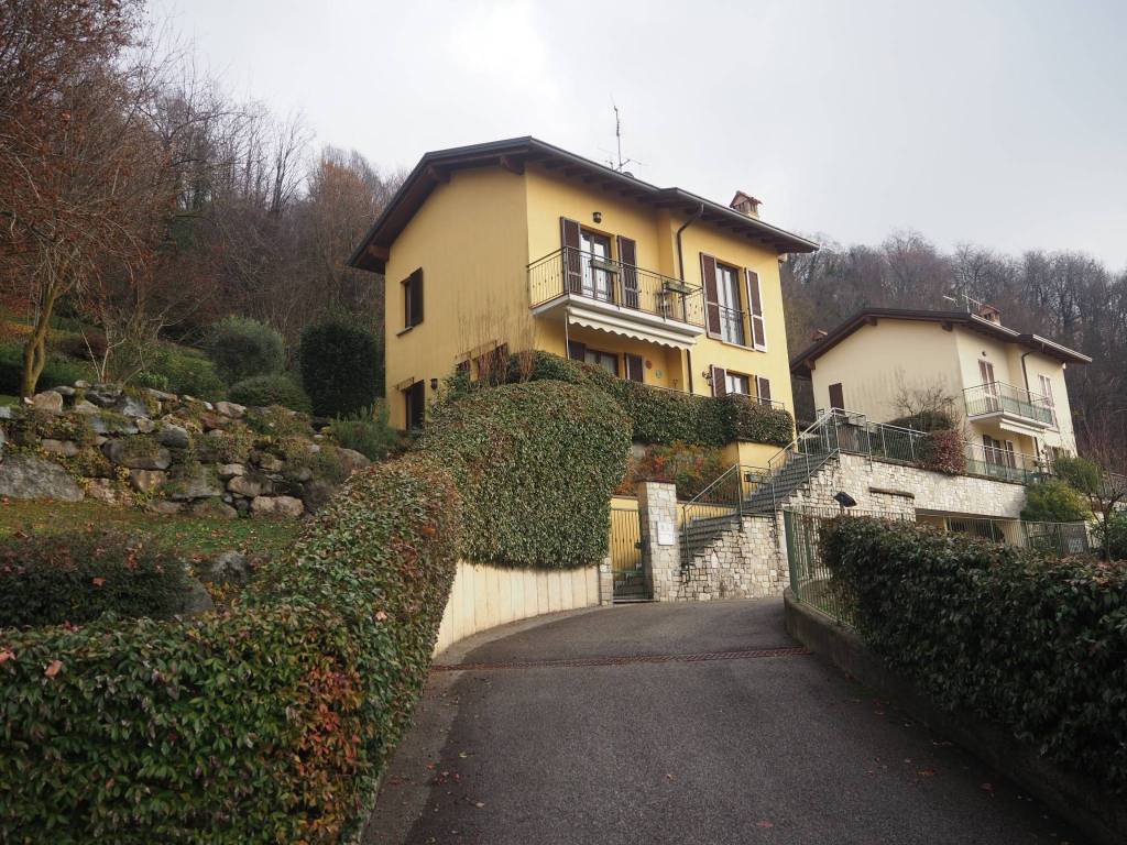 Villa a Colle brianza in Via Lecco - Foto 2