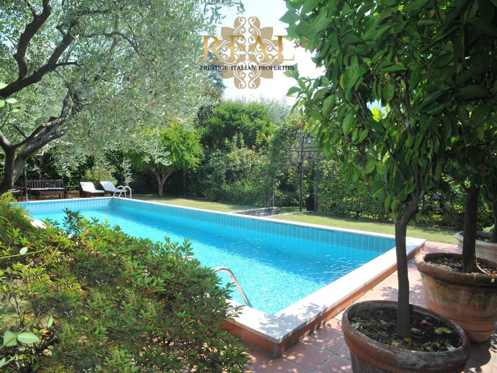 Villa a Cernobbio in Via Regina - Foto 3