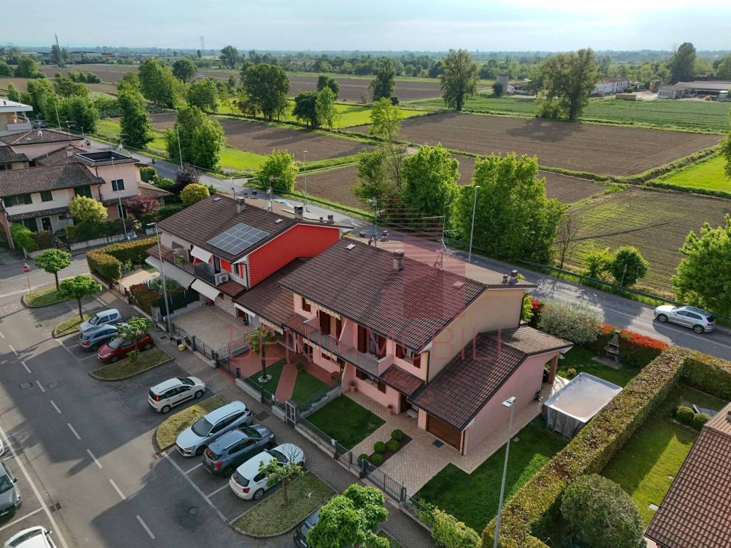 Villa a Castel mella in Via Monet, 118 - Foto 2