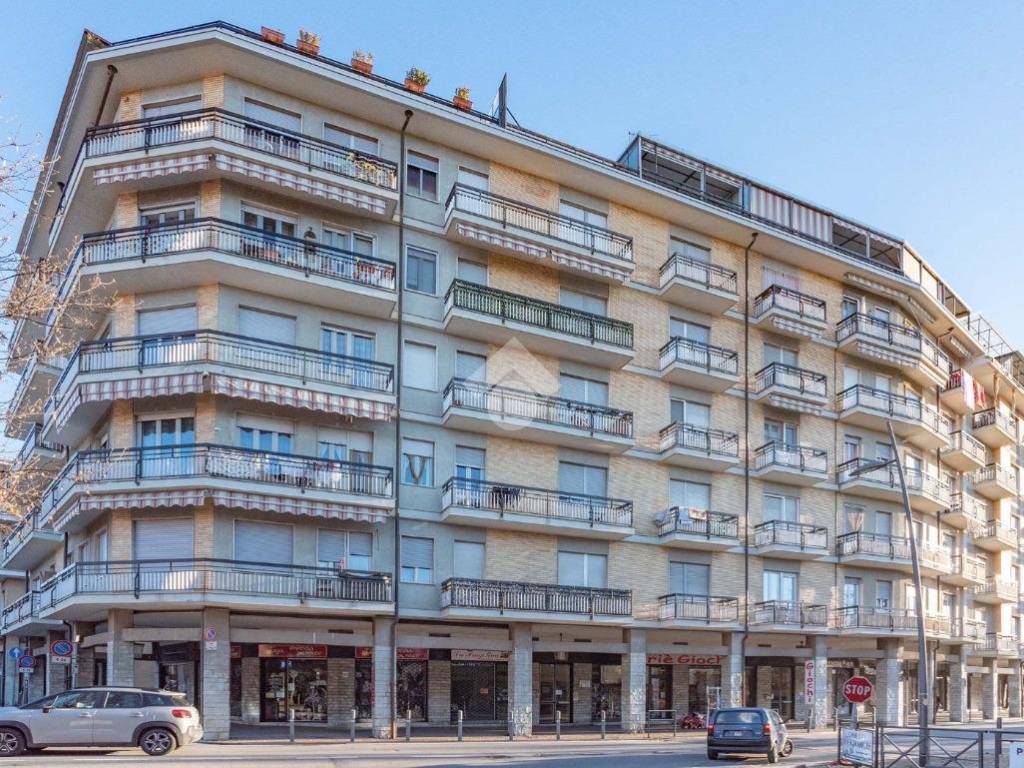 Appartamento a Ciriè in Via roma, 76 - Foto 2