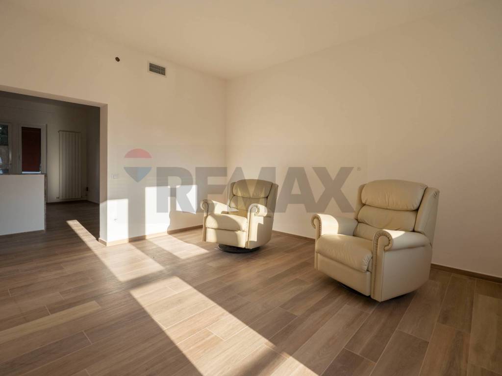 Appartamento a Jesi in Via Gorizia, 12 - Foto 2