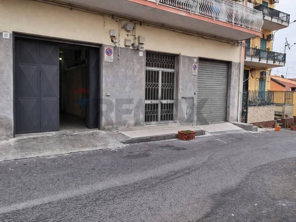 Box / garage a Catania in Via Della Genziana, 19 - Foto 2