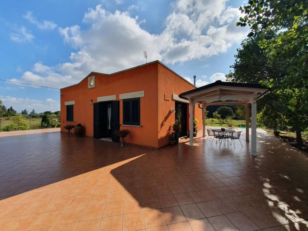 Villa a Guagnano in Strada Vicinale Calarasso Giannini No Number - Foto 2