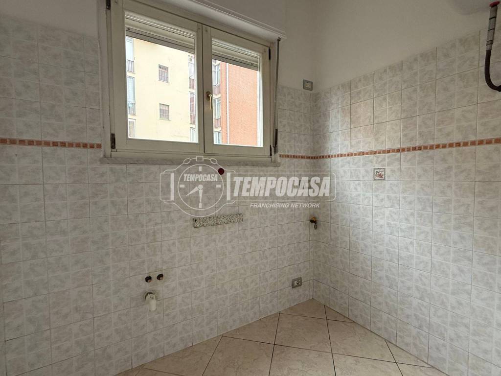 Appartamento a Asti in Via Giuseppe Cagna 12 - Foto 5